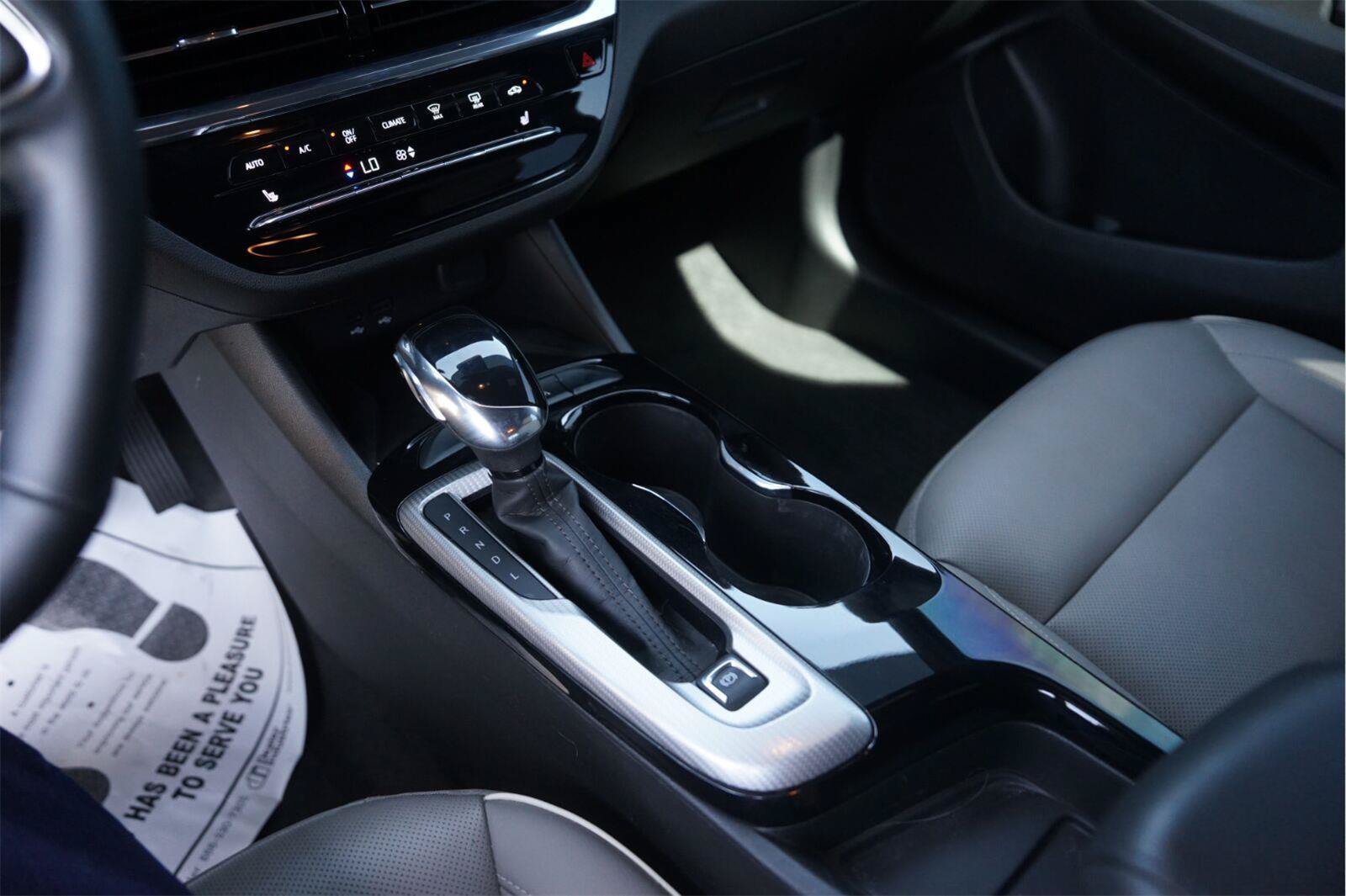 Used 2025 Buick Envista Avenir FWD image 28