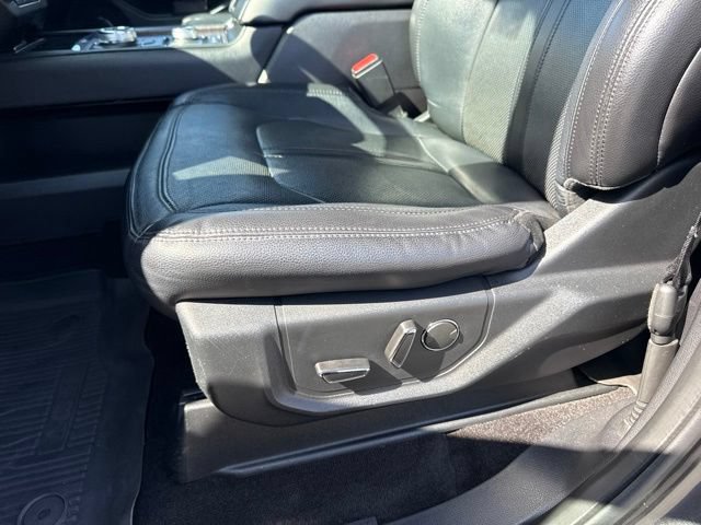 Certified 2018 Ford Expedition Limited w/ Equipment Group 301A AWD/4WD image 17