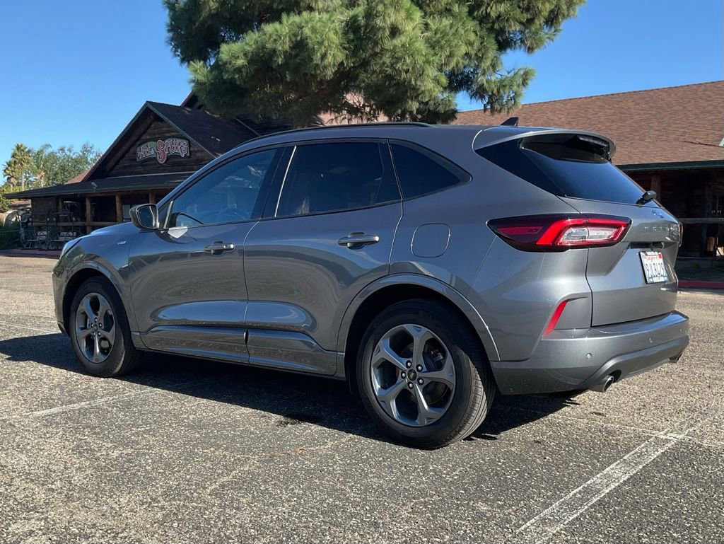 Certified 2024 Ford Escape ST-Line w/ Tech Pack #1 image 6