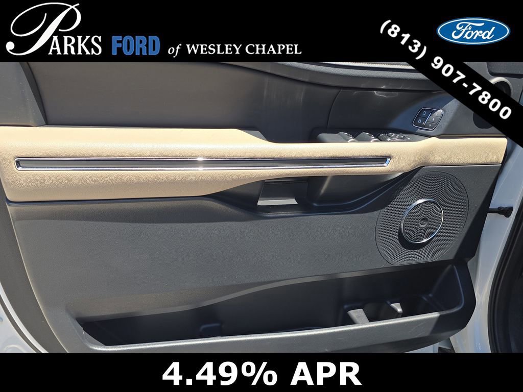 Certified 2023 Ford Expedition XLT image 17
