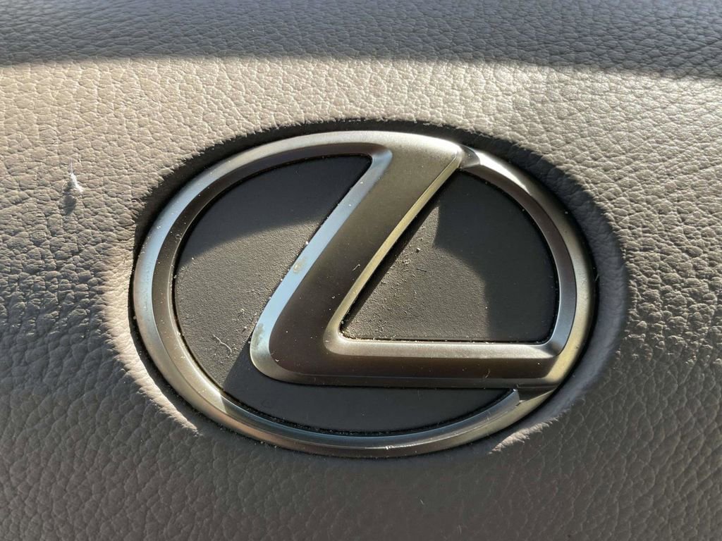 Used 2019 Lexus GX 460 Premium w/ Premium Package AWD/4WD image 29