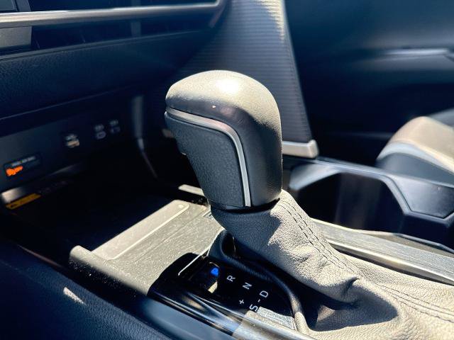 Used 2025 Toyota Camry SE FWD image 19