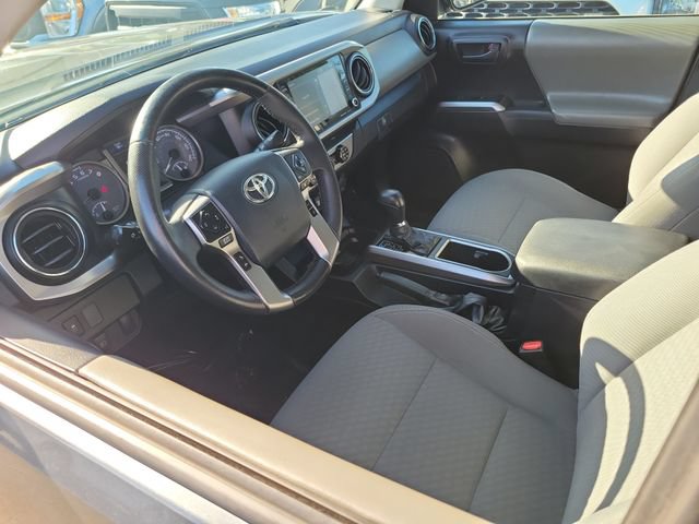 Used 2020 Toyota Tacoma SR5 RWD image 5