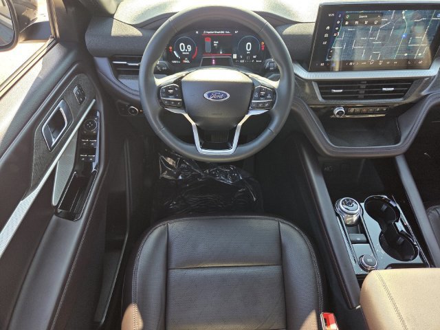 Certified 2026 Ford Explorer Platinum RWD image 15