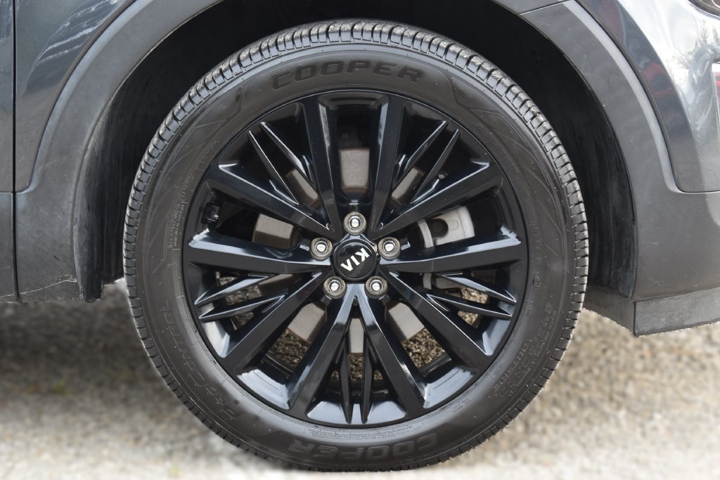 Used 2021 Kia Telluride SX w/ Towing Package AWD/4WD image 4