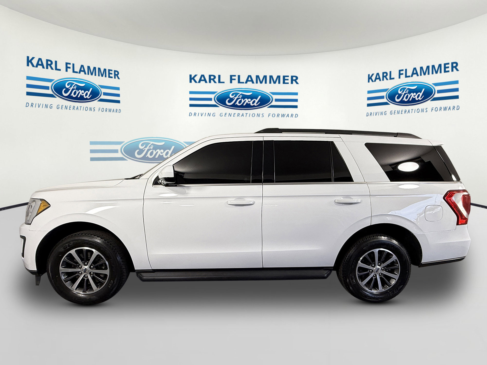 Certified 2020 Ford Expedition XLT image 5