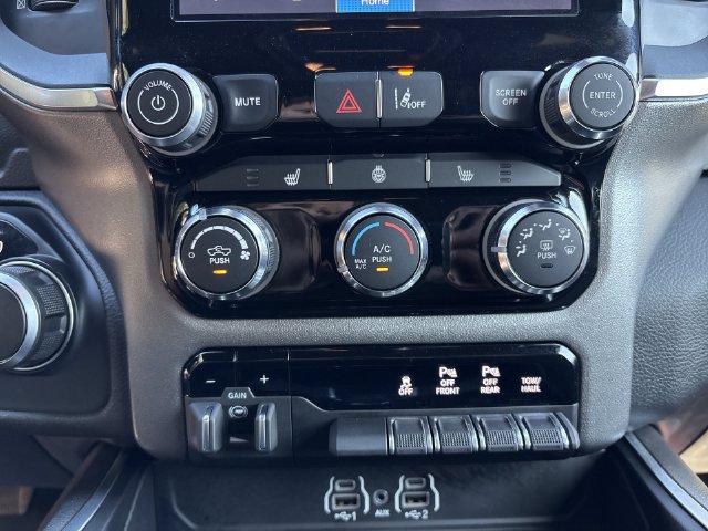 Used 2025 RAM 1500 Big Horn AWD/4WD image 18