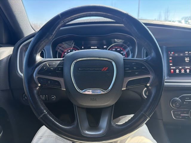 Used 2019 Dodge Charger SXT w/ Leather Interior Group image 41