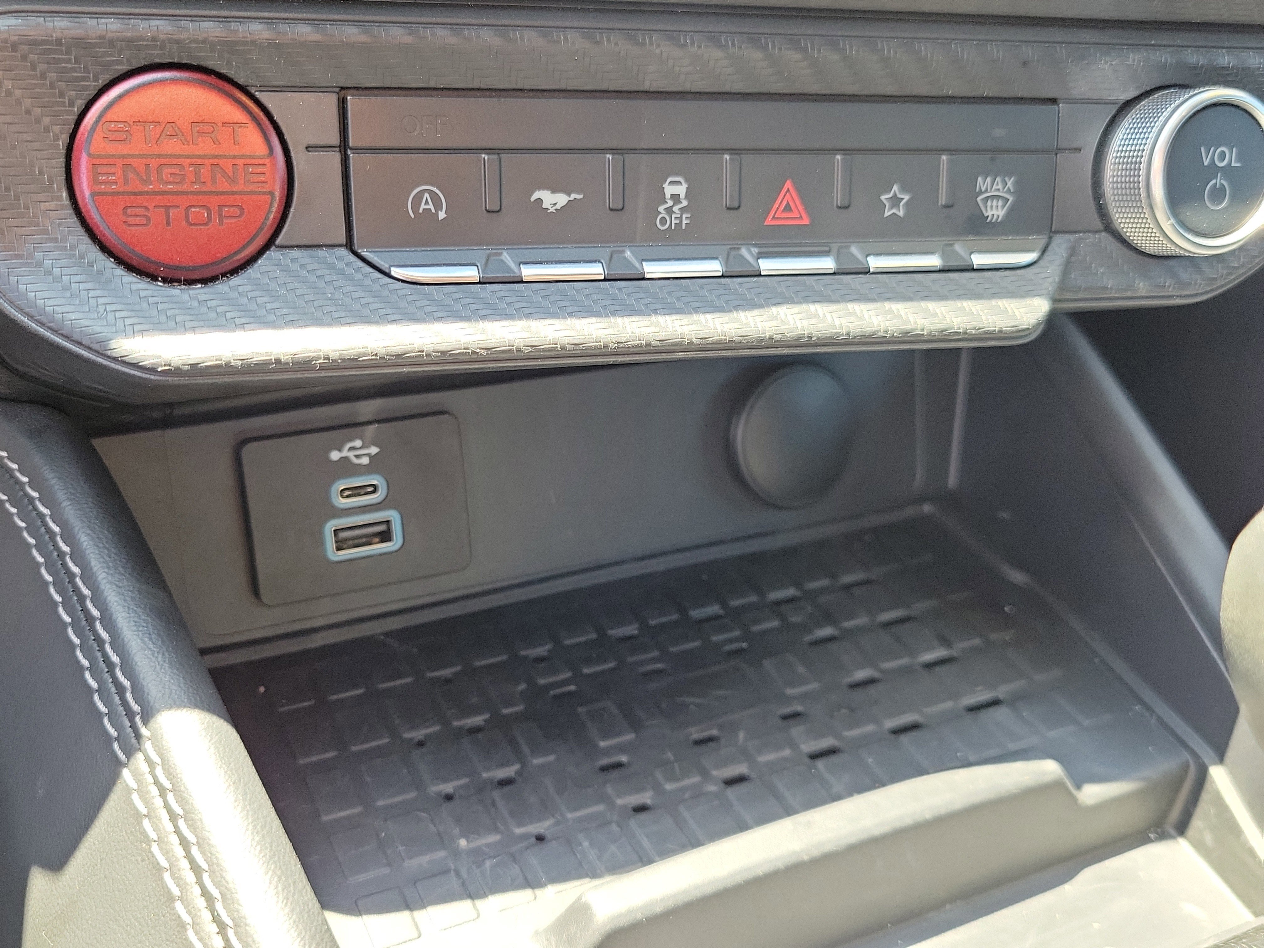 Certified 2024 Ford Mustang Premium RWD image 27