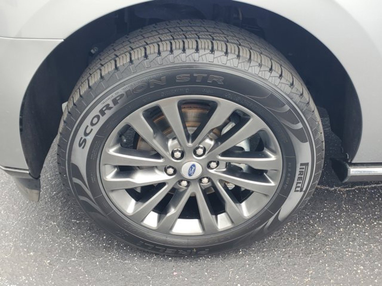 Certified 2021 Ford Expedition Max Limited image 4