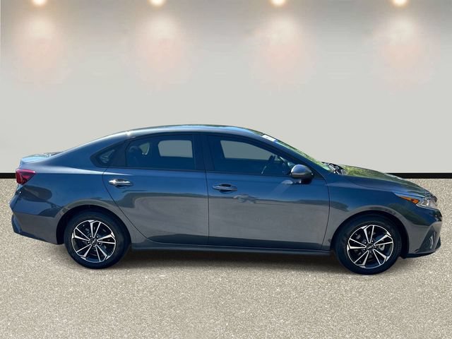Used 2024 Kia Forte LXS FWD image 4