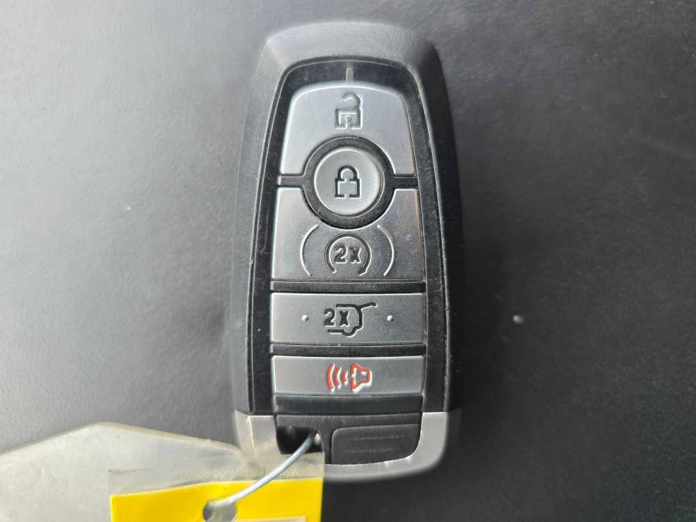 Certified 2020 Ford Explorer Platinum w/ Premium Technology Package image 22