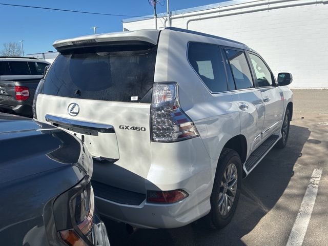 Used 2018 Lexus GX 460 Luxury w/ Preferred Accessory Package AWD/4WD image 5