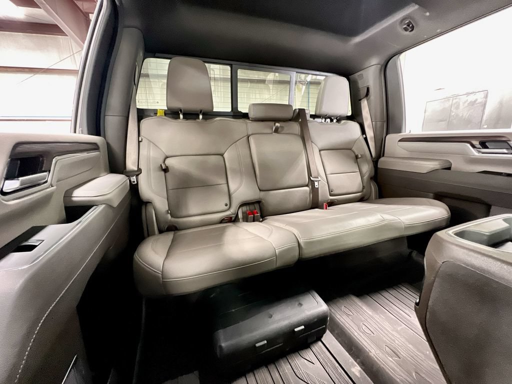 Used 2025 GMC Sierra 2500 SLT w/ SLT Premium Package AWD/4WD image 22