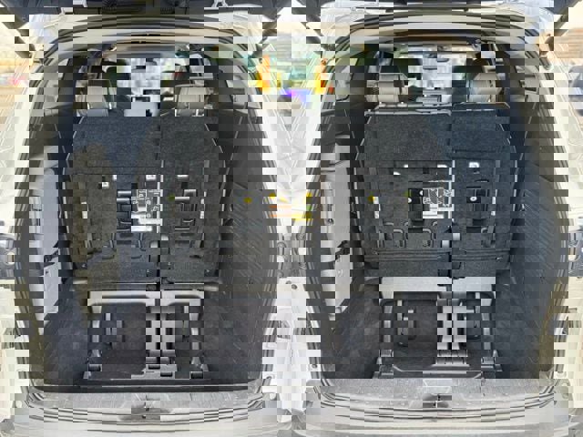 Used 2025 Toyota Sienna XLE image 28