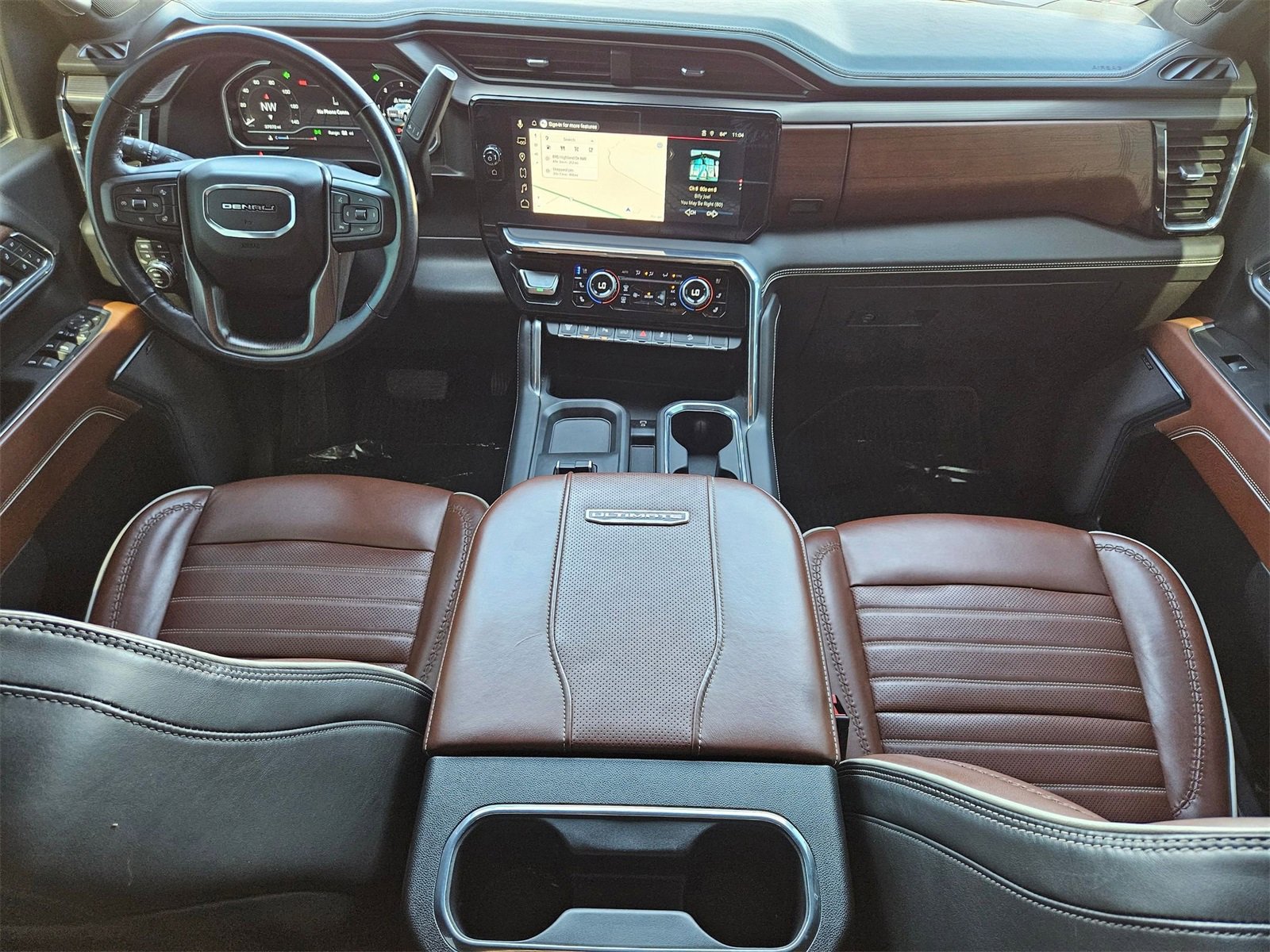 Used 2024 GMC Sierra 3500 Denali Ultimate image 27