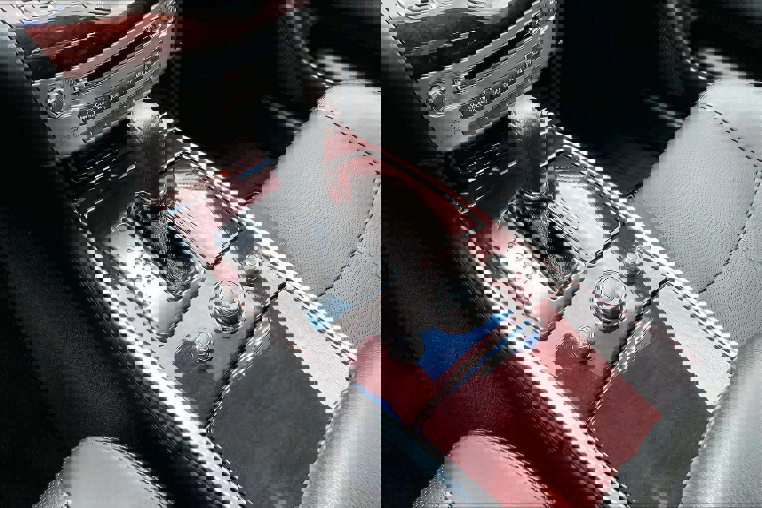 Used 2018 INFINITI Q70 L 3.7 image 18