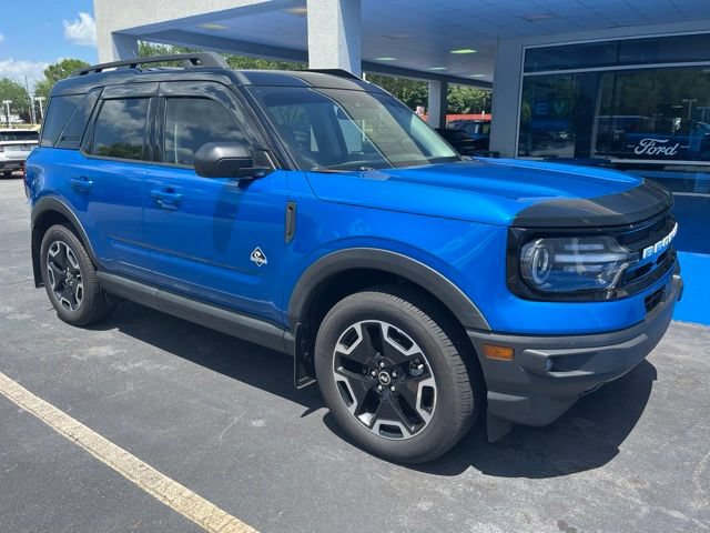 Certified 2022 Ford Bronco Sport Outer Banks w/ Tech Package AWD/4WD image 2
