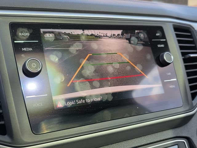 Used 2021 Volkswagen Atlas SE w/ Panoramic Sunroof Package FWD image 21
