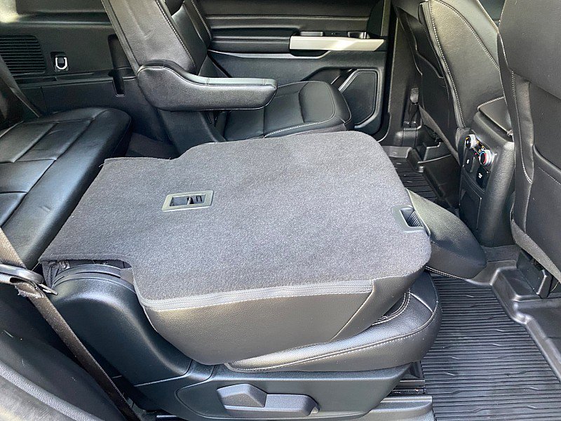 Certified 2023 Ford Explorer Limited w/ Limited Technology Package AWD/4WD image 43