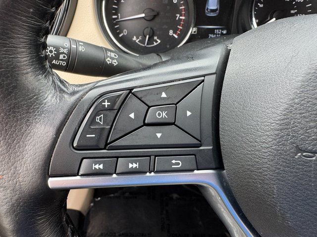 Used 2017 Nissan Rogue SL w/ SL Premium Package image 22