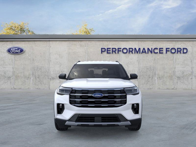 Certified 2025 Ford Explorer Active w/ Active Comfort Package RWD image 6