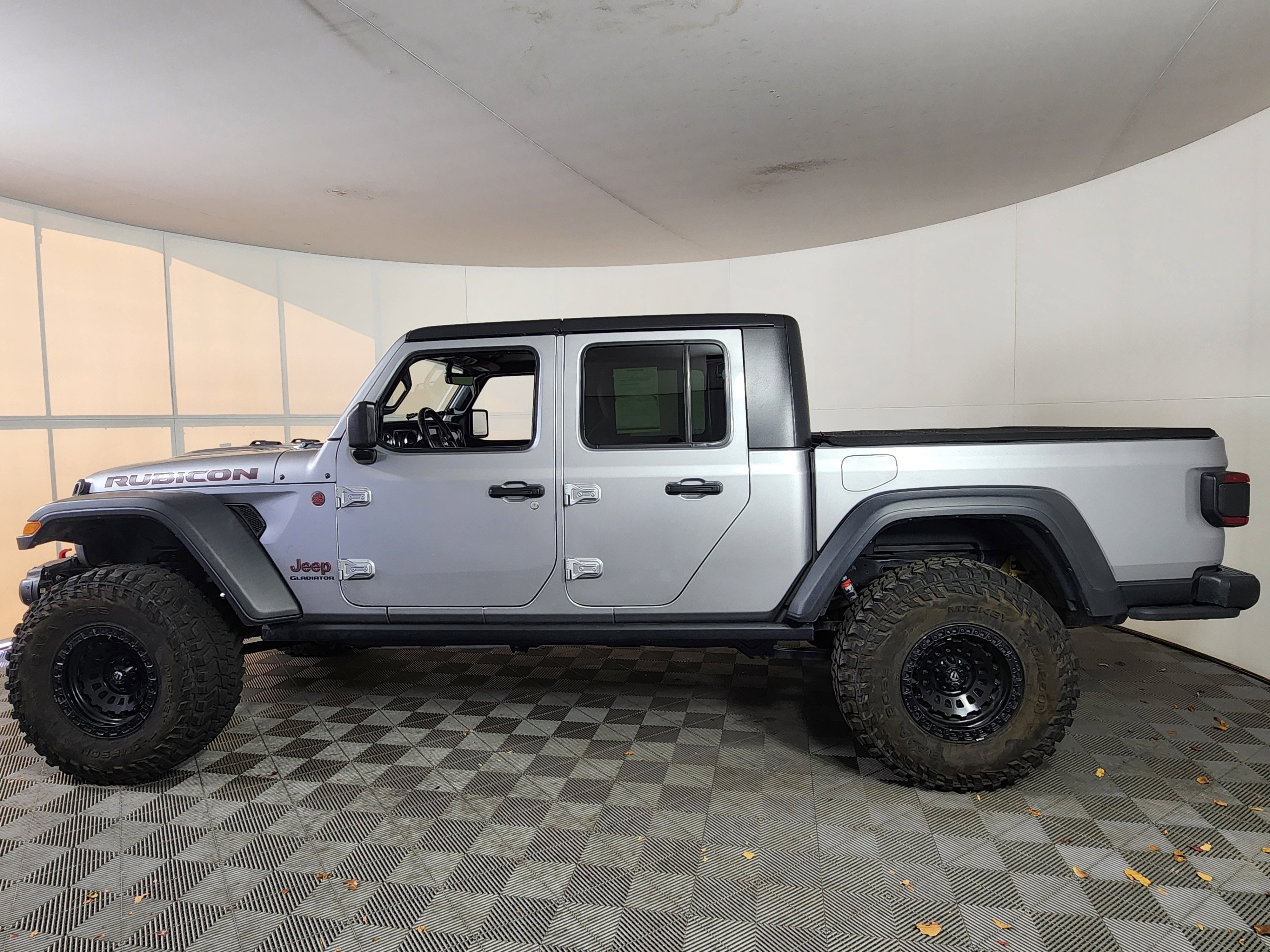 Used 2020 Jeep Gladiator Rubicon w/ Uconnect 4C Nav & Sound Group image 4