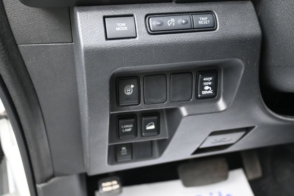 Used 2022 Nissan Frontier SV AWD/4WD image 12