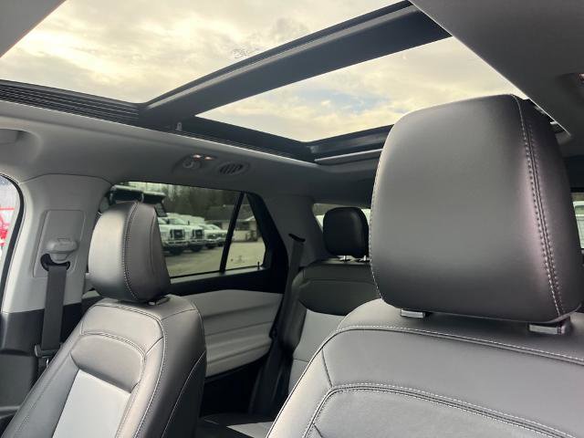 Certified 2023 Ford Explorer XLT w/ Equipment Group 202A image 7