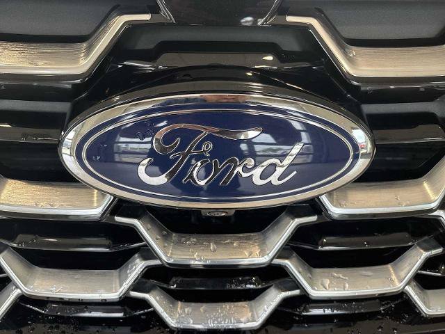 Certified 2025 Ford Explorer Platinum w/ Ultimate Package AWD/4WD image 30
