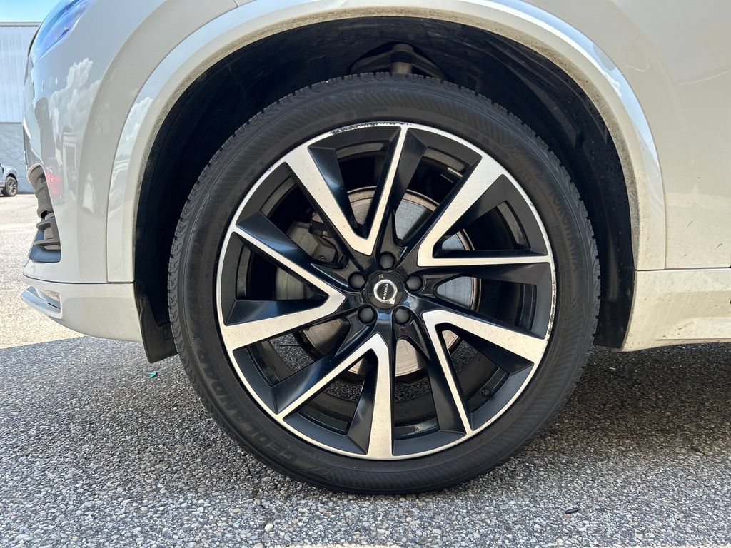 Used 2022 Volvo XC90 T6 Momentum AWD/4WD image 6