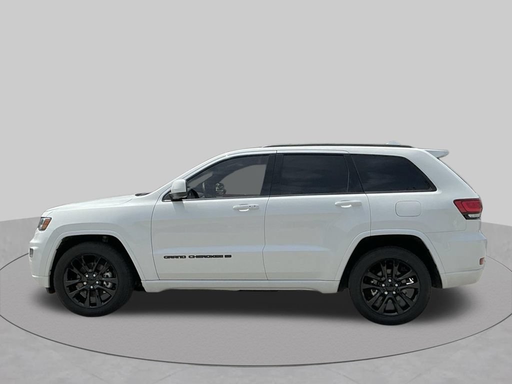 Used 2022 Jeep Grand Cherokee Laredo X RWD image 4