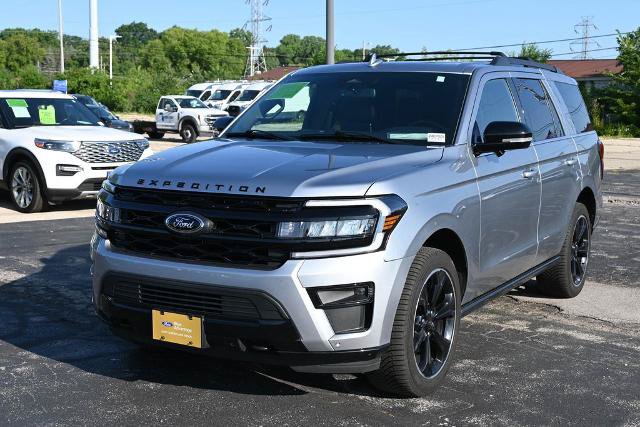 Certified 2024 Ford Expedition Limited AWD/4WD image 5