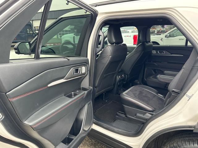 Certified 2025 Ford Explorer ST AWD/4WD image 8