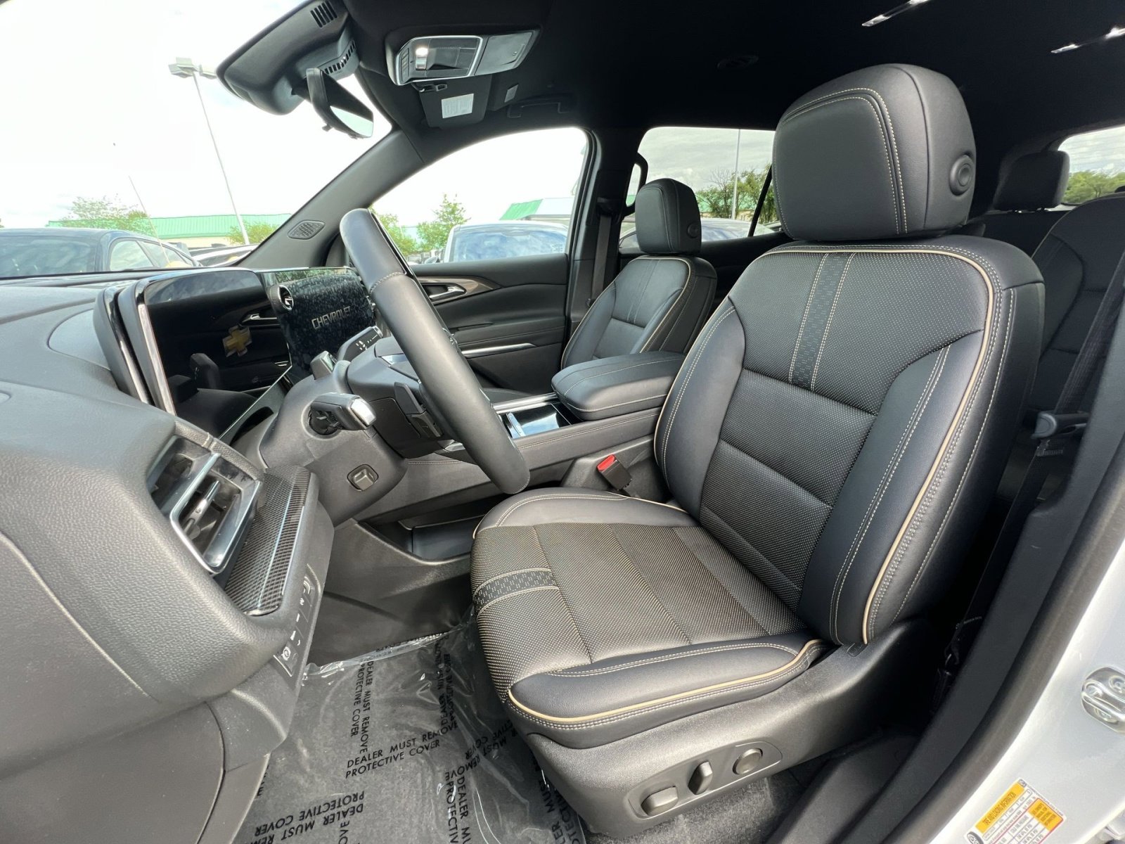 Used 2025 Chevrolet Traverse High Country AWD/4WD image 21