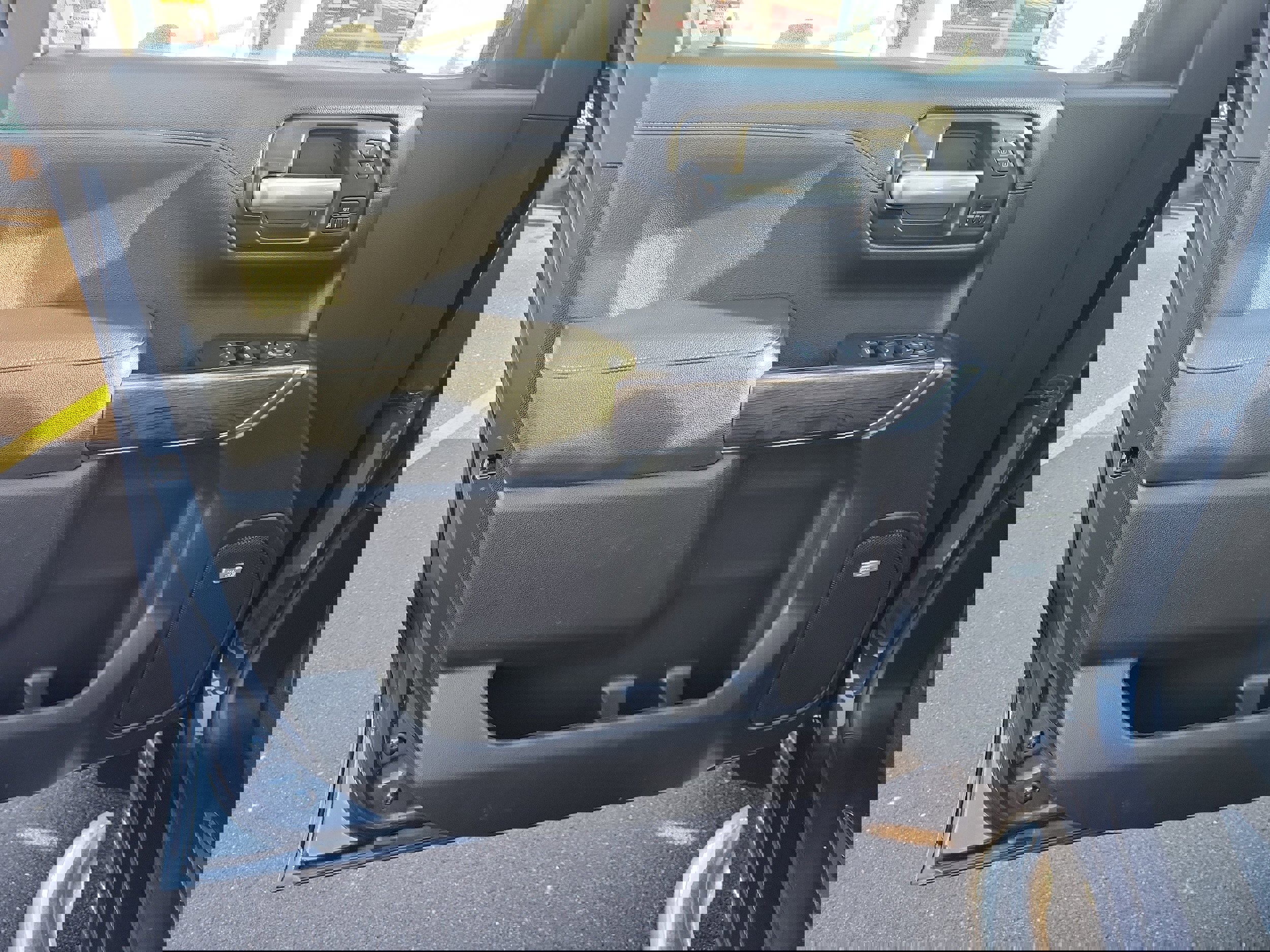 Used 2021 Chevrolet Silverado 1500 LTZ w/ Technology Package image 18