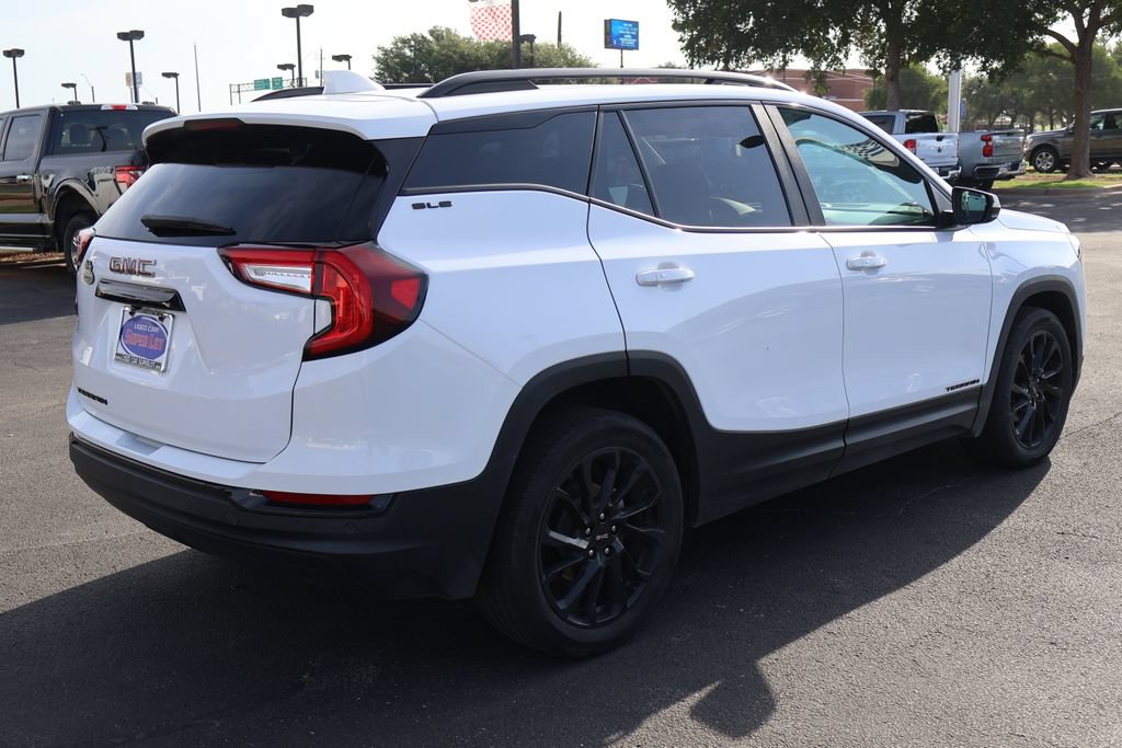 Used 2023 GMC Terrain SLE w/ Driver Convenience Package FWD image 16