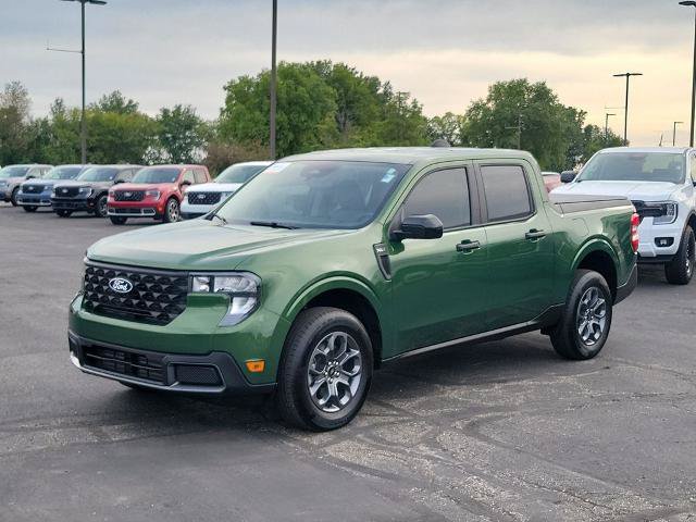 Certified 2025 Ford Maverick XLT w/ XLT Luxury Package AWD/4WD image 2