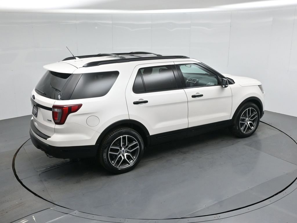 Certified 2018 Ford Explorer Sport image 14