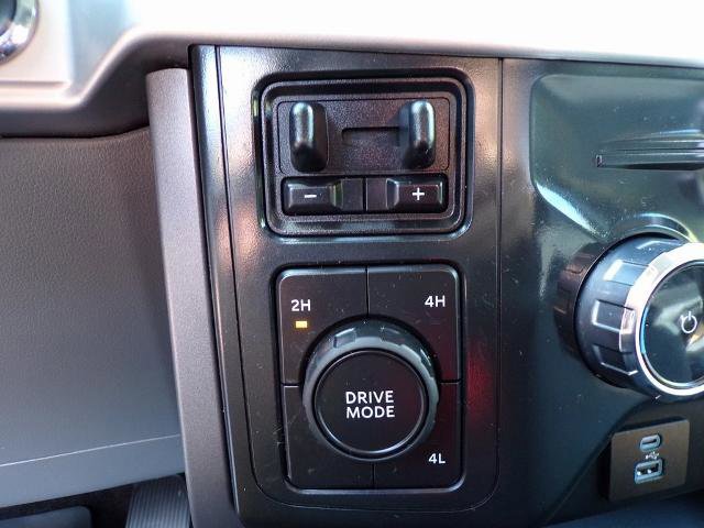 Certified 2022 Ford F150 XLT w/ Equipment Group 302A High image 18