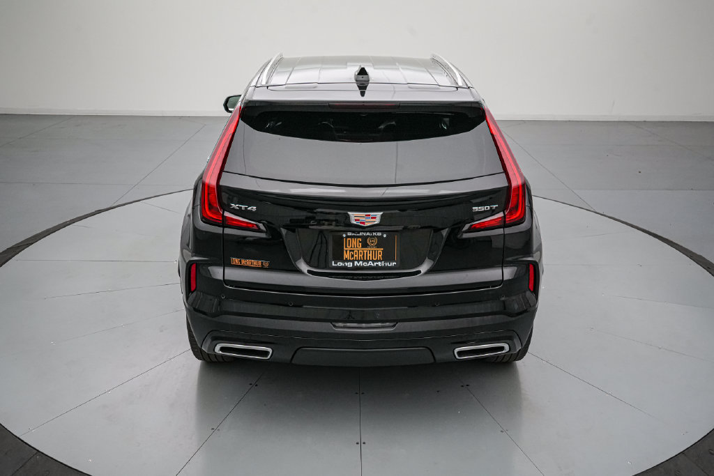 Used 2025 Cadillac XT4 Premium Luxury FWD image 5