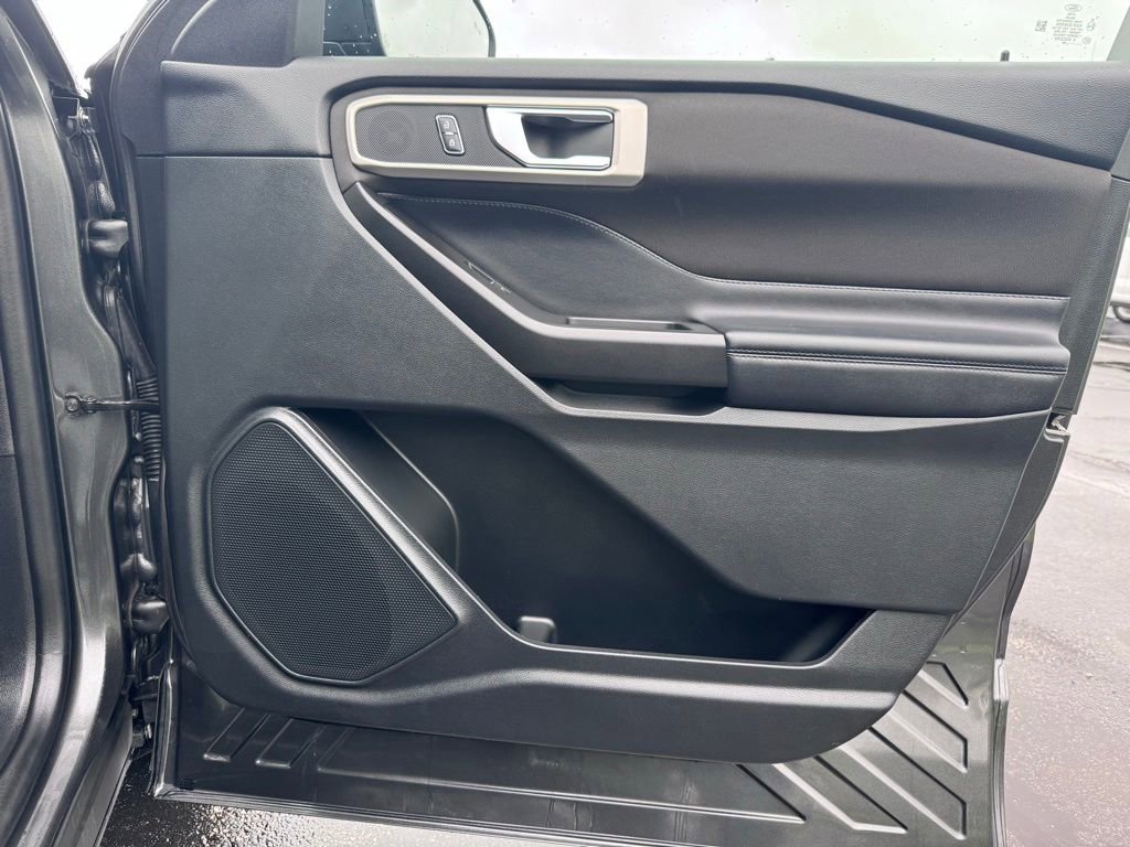 Certified 2020 Ford Explorer XLT AWD/4WD image 26