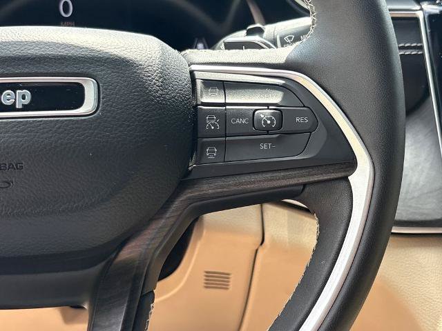 Used 2023 Jeep Grand Cherokee L Limited RWD image 21