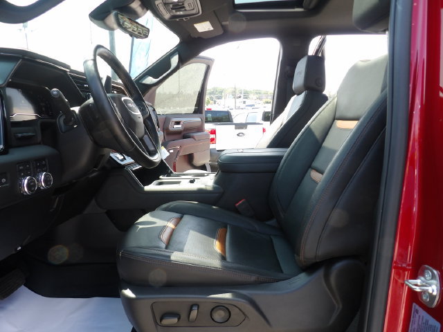 Used 2025 GMC Sierra 3500 AT4 w/ AT4 Premium Plus Package AWD/4WD image 28