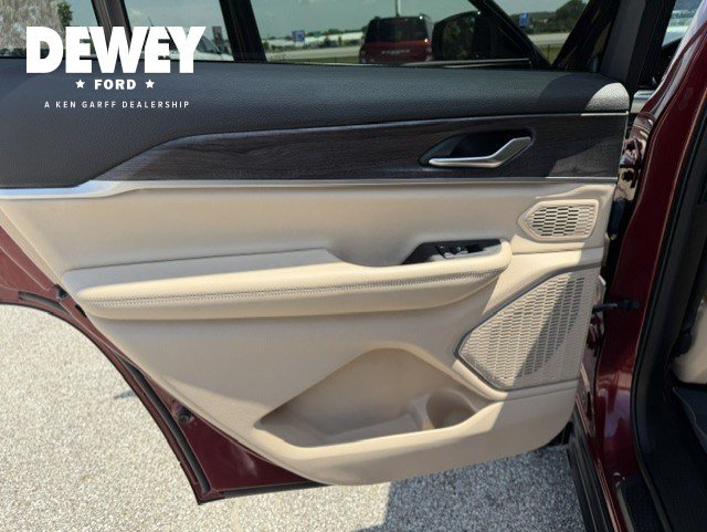 Used 2021 Jeep Grand Cherokee L Limited w/ Trailer Tow Package AWD/4WD image 25