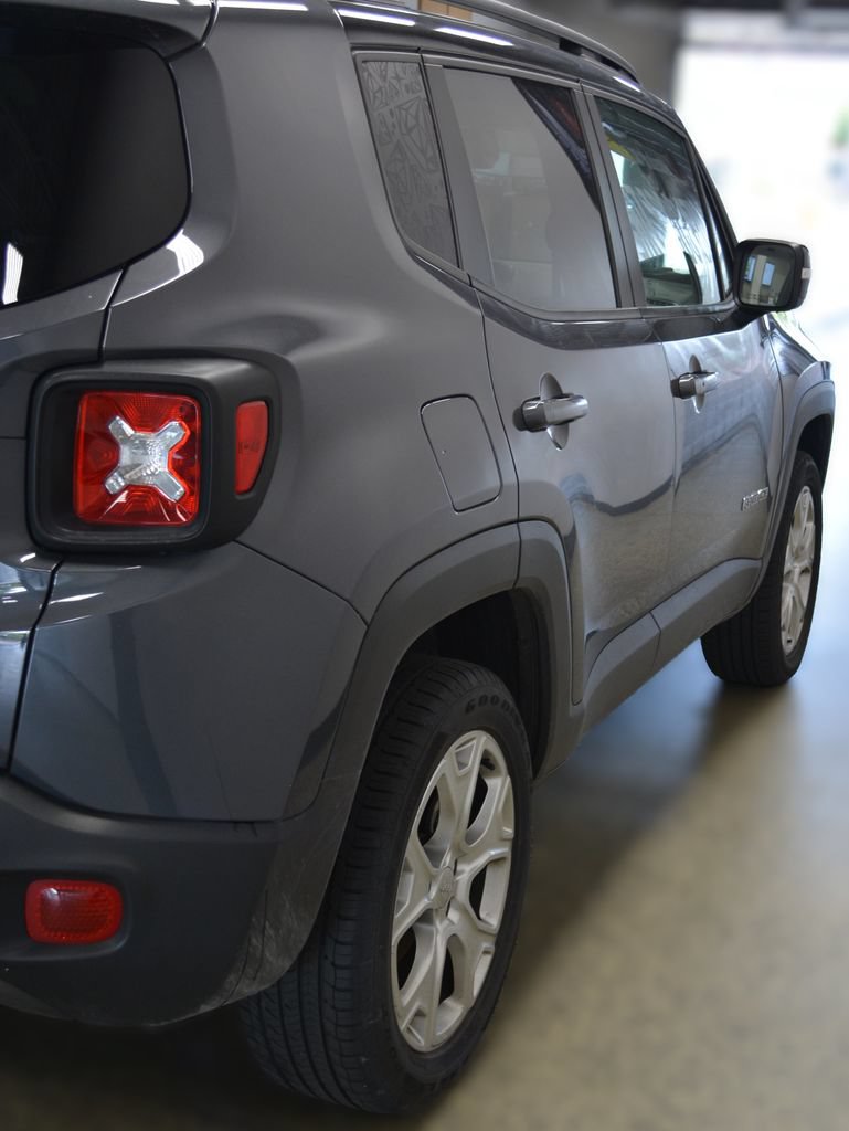 Used 2023 Jeep Renegade Limited w/ Sun/Sound Group AWD/4WD image 7