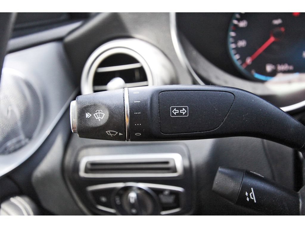 Used 2021 Mercedes-Benz C 300 Sedan image 21