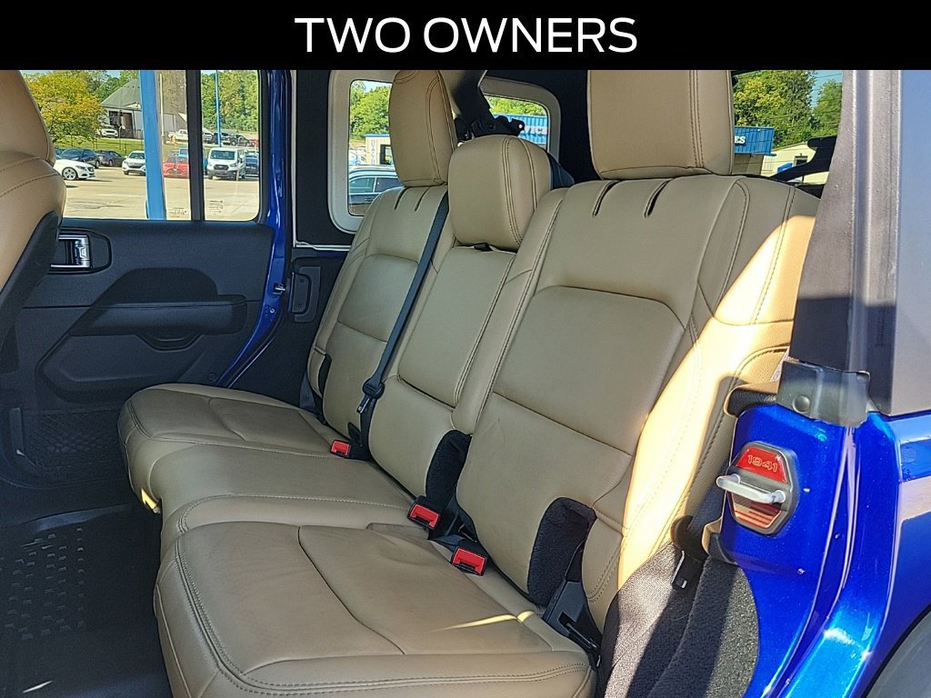 Used 2019 Jeep Wrangler Unlimited Rubicon w/ Dual Top Group AWD/4WD image 11