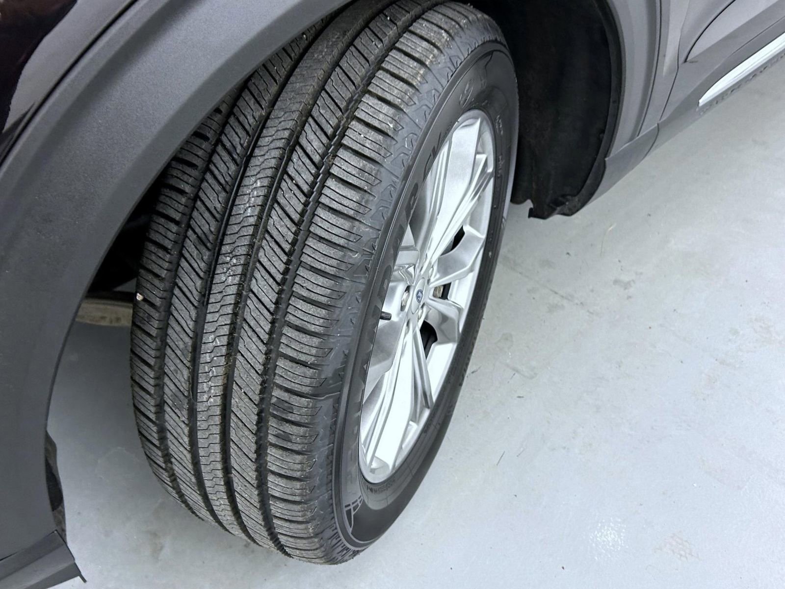 Certified 2021 Ford Explorer Limited w/ Equipment Group 301A image 25