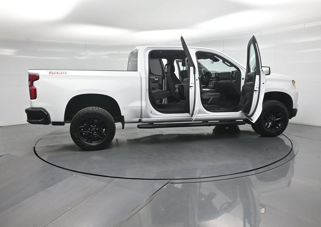 Used 2023 Chevrolet Silverado 1500 LT Trail Boss w/ Protection Package AWD/4WD image 4